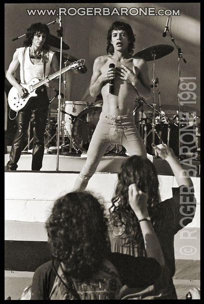 jagger_jfk_secondshow_fans Mick Jagger JFK Stadium 1981
