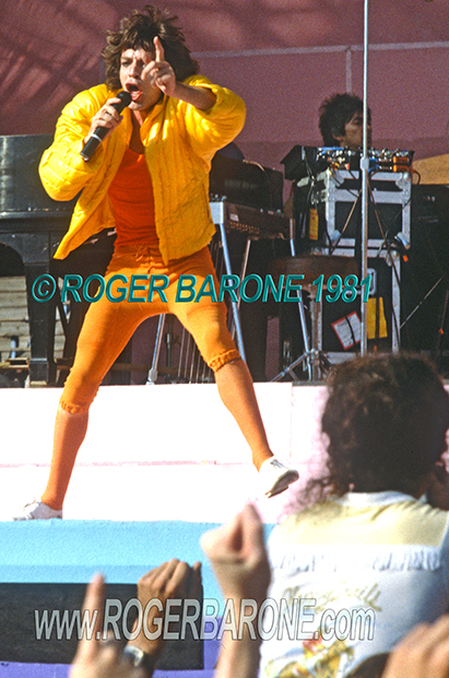 Mick Jagger singing "Under My Thumb" Rolling Stones, Vet Stadium 9/26/81 photo by roger barone