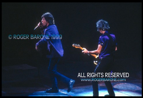 Mick Jagger and Keith Richards "No Security" Tour performance. First Union Center Philly 1999 Photo:© roger barone