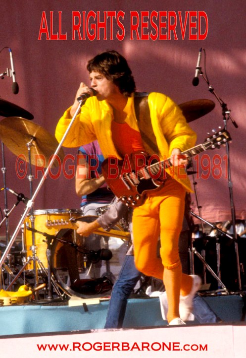 Mick Jagger plays red gibson SG JFK Stadium Stones (9/26/81)© roger barone 1981
