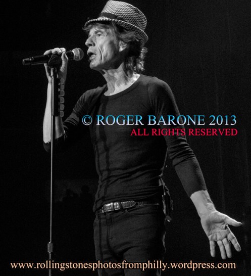 Mick Jagger houndstooth hat Wells Fargo Center, June 21, 2013. © roger barone 2013