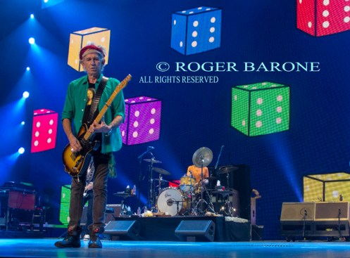 Keith Richards Singing "Tumbling Dice" at Wells Fargo Center. © roger barone 2013