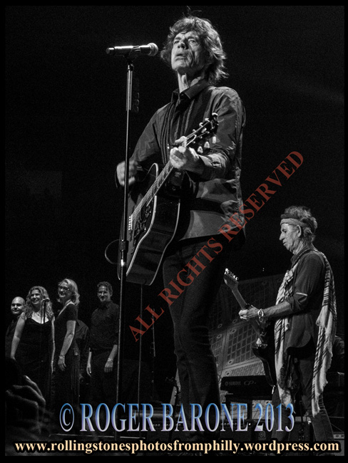Mick Jagger and The Crossing singing Rolling Stones, Wells Fargo Center, photo roger barone