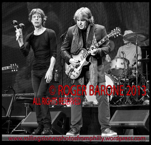 Mick Jagger and Mick Taylor "Can't You Hear Me Knocking" Wells Fargo Center, june 21, 2013, © roger barone 2013