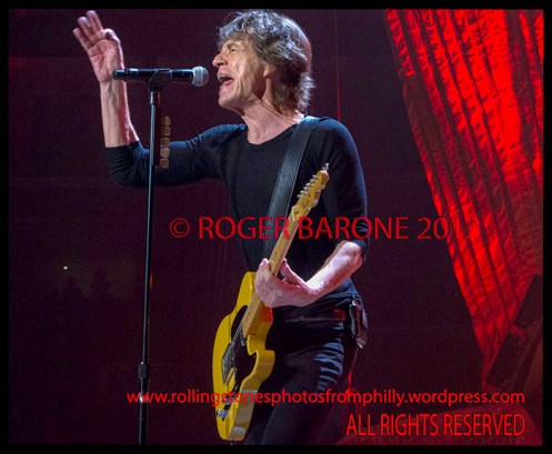 Mick Jagger playing telecaster guitar Wells Fargo Center, June 21, 2013, photo by roger barone